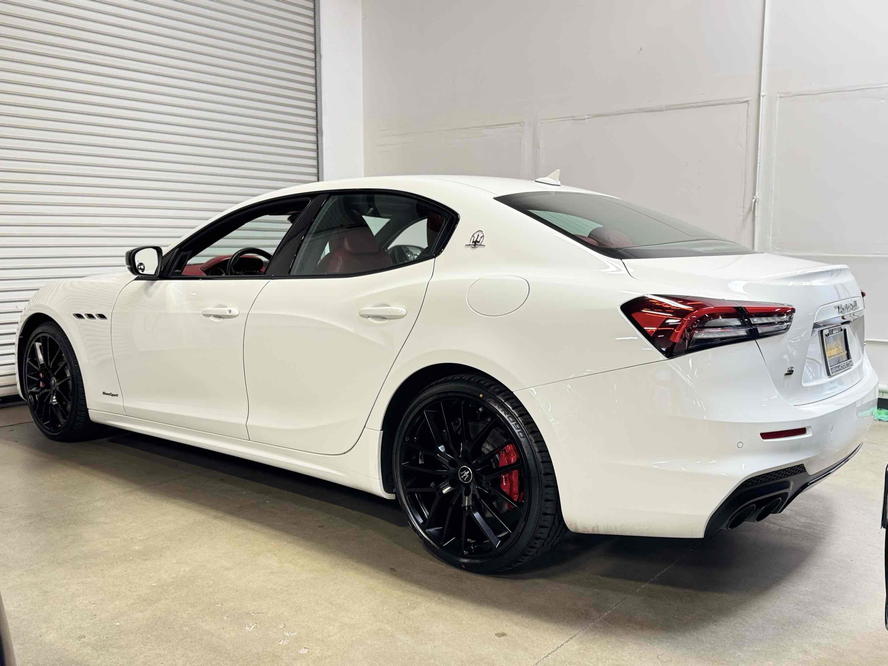 Used 2021 Maserati Ghibli S GranSport RWD image 73