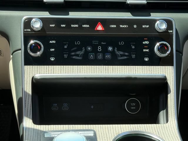 Used 2025 Genesis GV80 3.5T Prestige AWD/4WD image 12