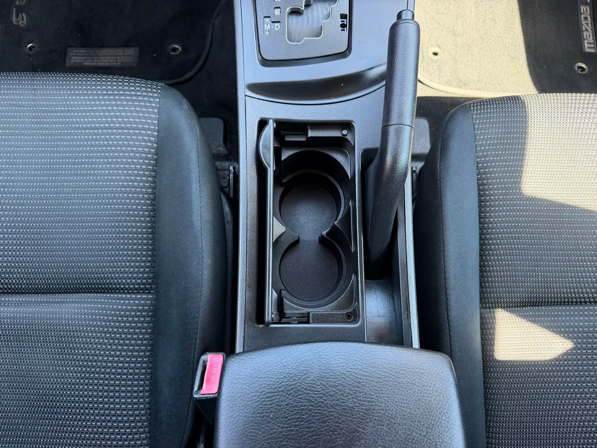 Used 2012 MAZDA MAZDA3 i Sport FWD image 24