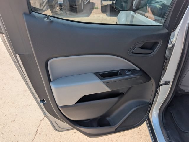 Used 2018 Chevrolet Colorado W/T w/ WT Convenience Package AWD/4WD image 23