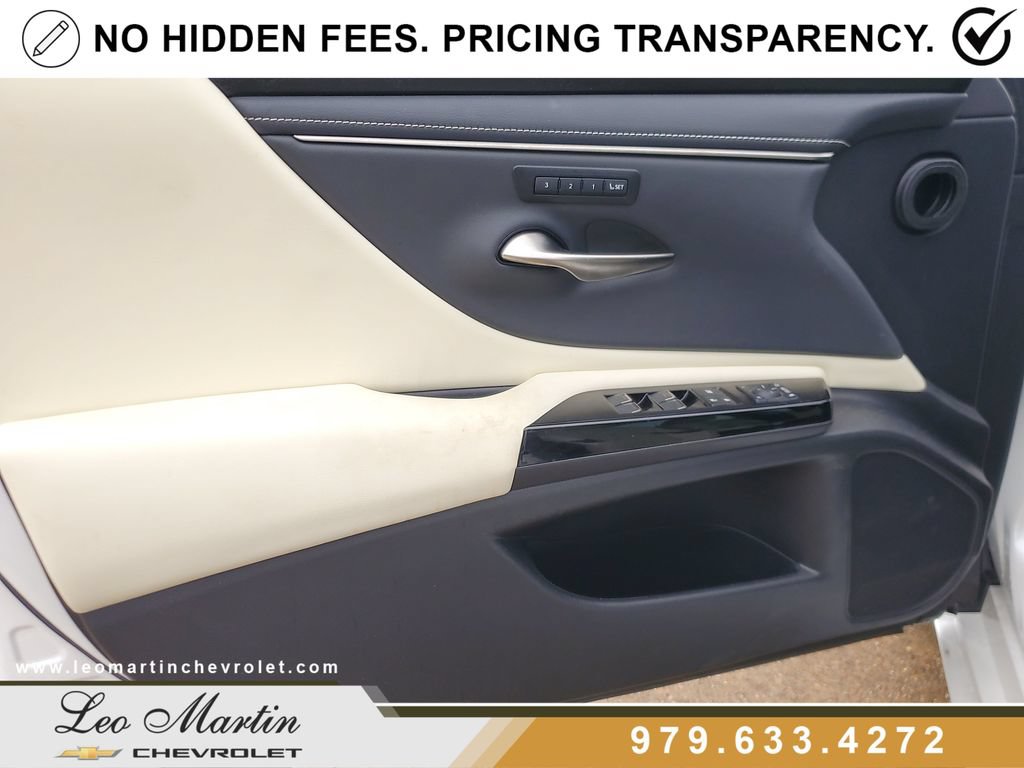 Used 2022 Lexus ES 350 w/ Premium Package FWD image 16