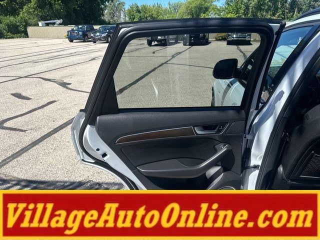 Used 2017 Audi Q5 3.0T Premium Plus w/ Technology Package AWD/4WD image 33