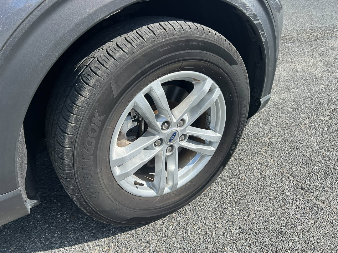 Used 2023 Ford Explorer XLT w/ Equipment Group 202A image 9