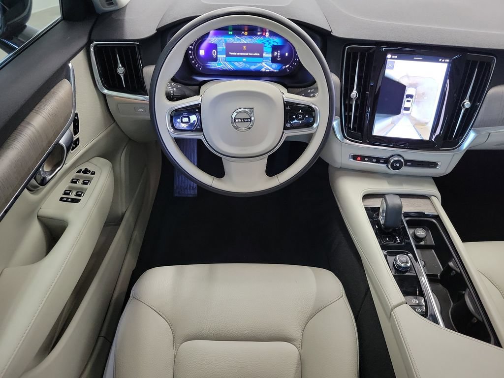 Used 2023 Volvo S90 B6 Plus AWD/4WD image 18