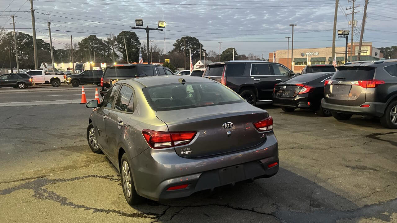 Used 2019 Kia Rio S image 5
