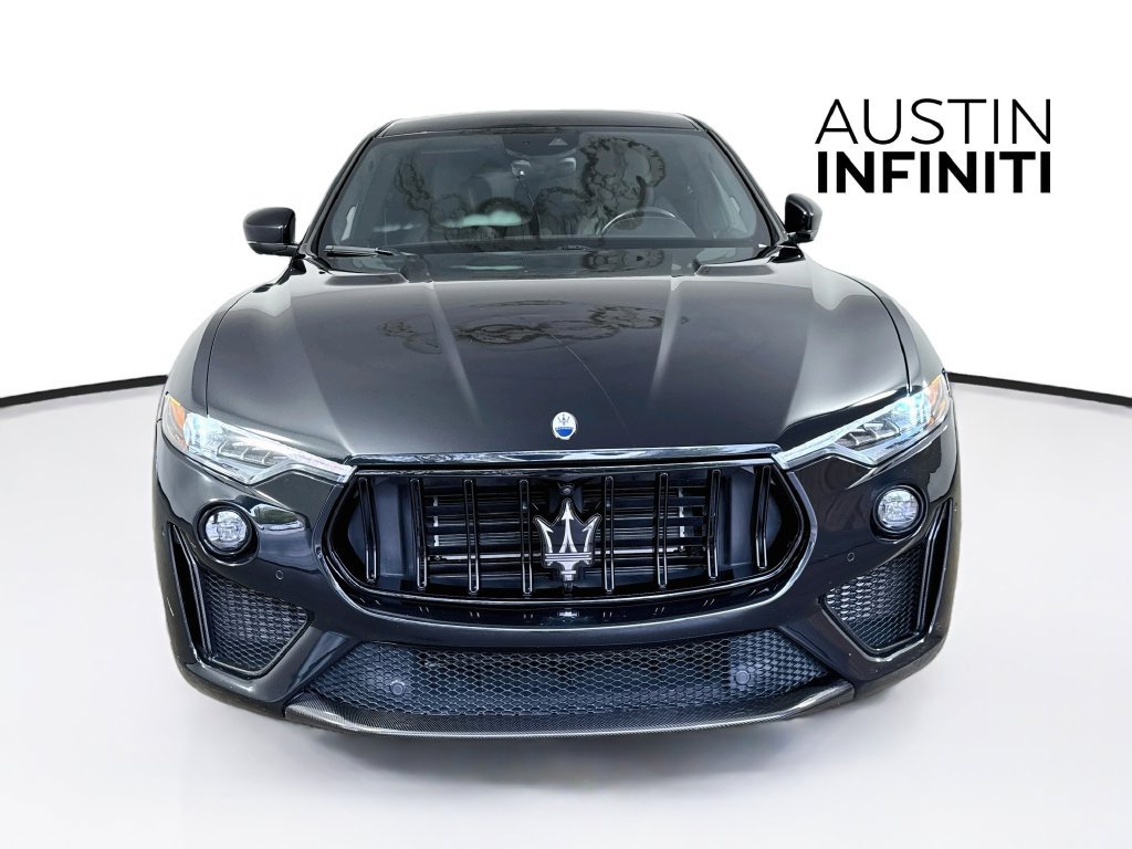 Used 2022 Maserati Levante Trofeo AWD/4WD image 2