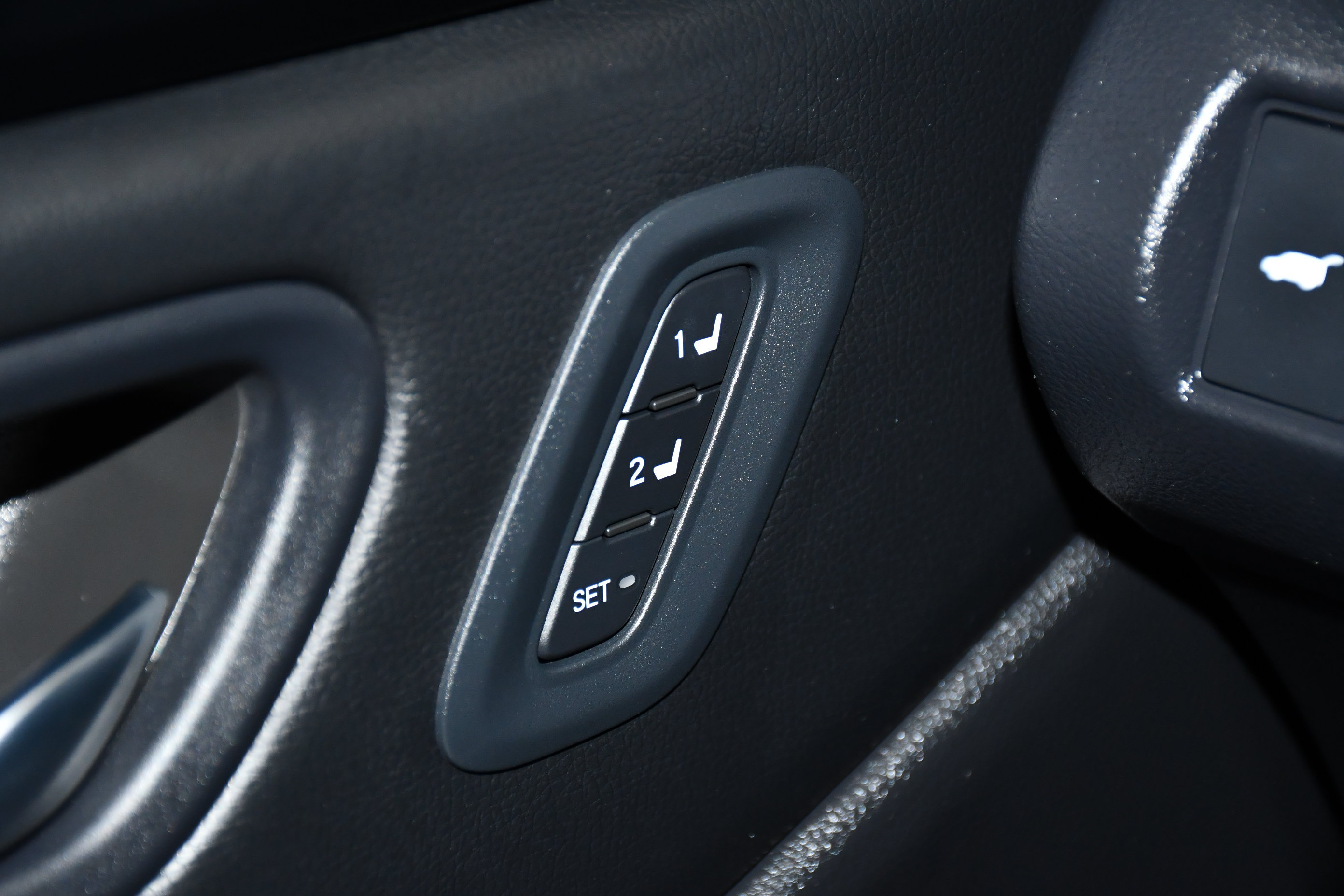 Used 2025 Honda Pilot Touring image 34