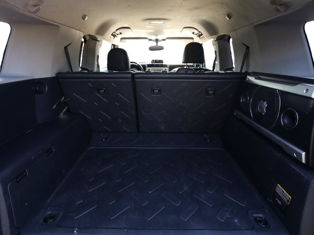 Used 2013 Toyota FJ Cruiser 4WD w/ Upgrade Pkg image 7