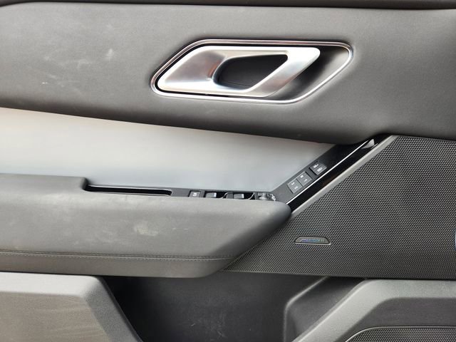 Used 2025 Land Rover Range Rover Velar S image 22