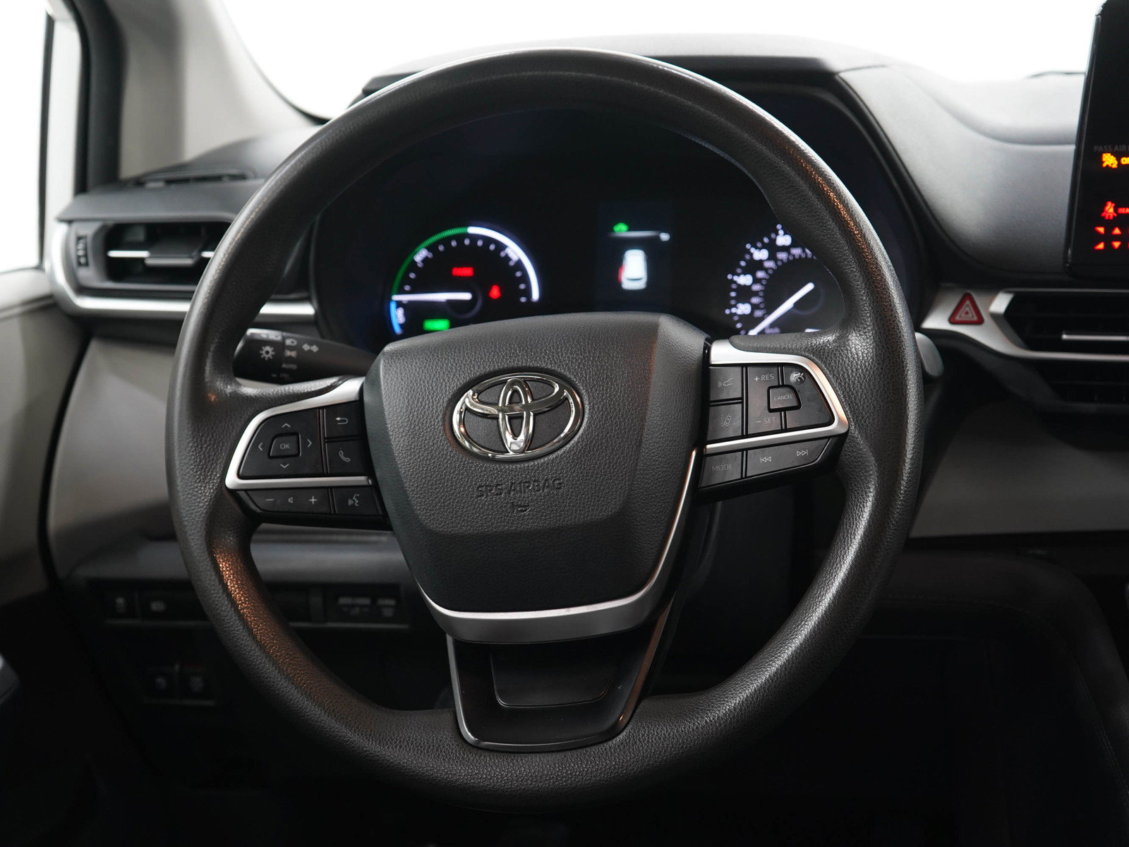 Used 2021 Toyota Sienna LE AWD/4WD image 17