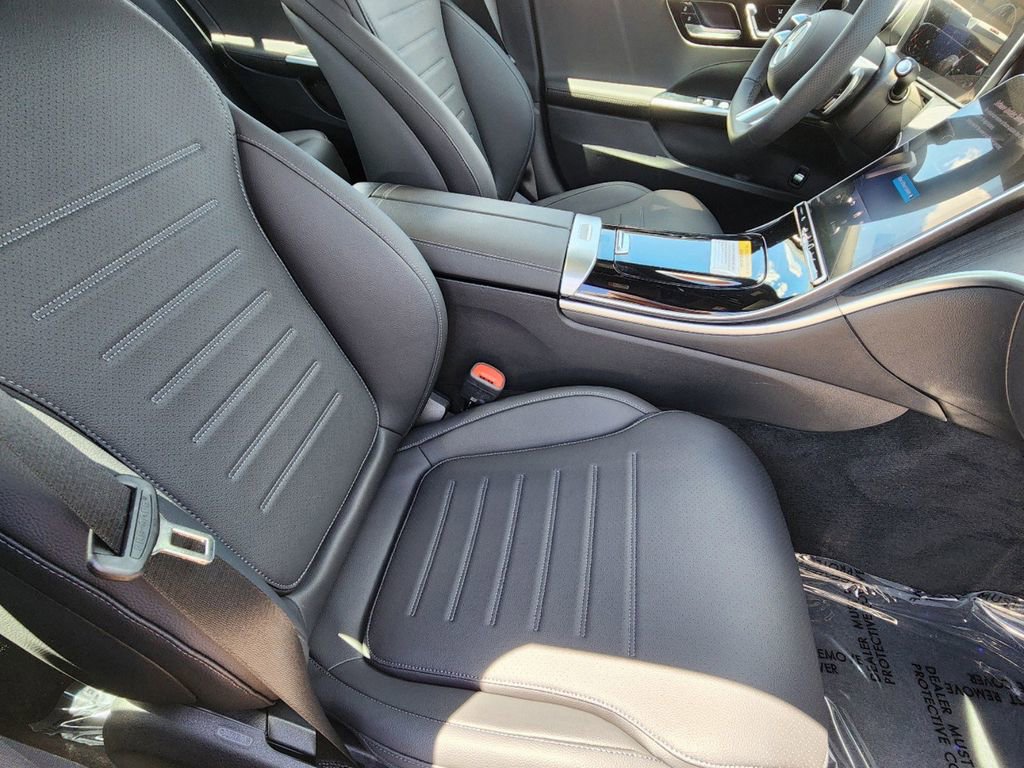 New 2024 Mercedes-Benz C 300 4MATIC Sedan image 18