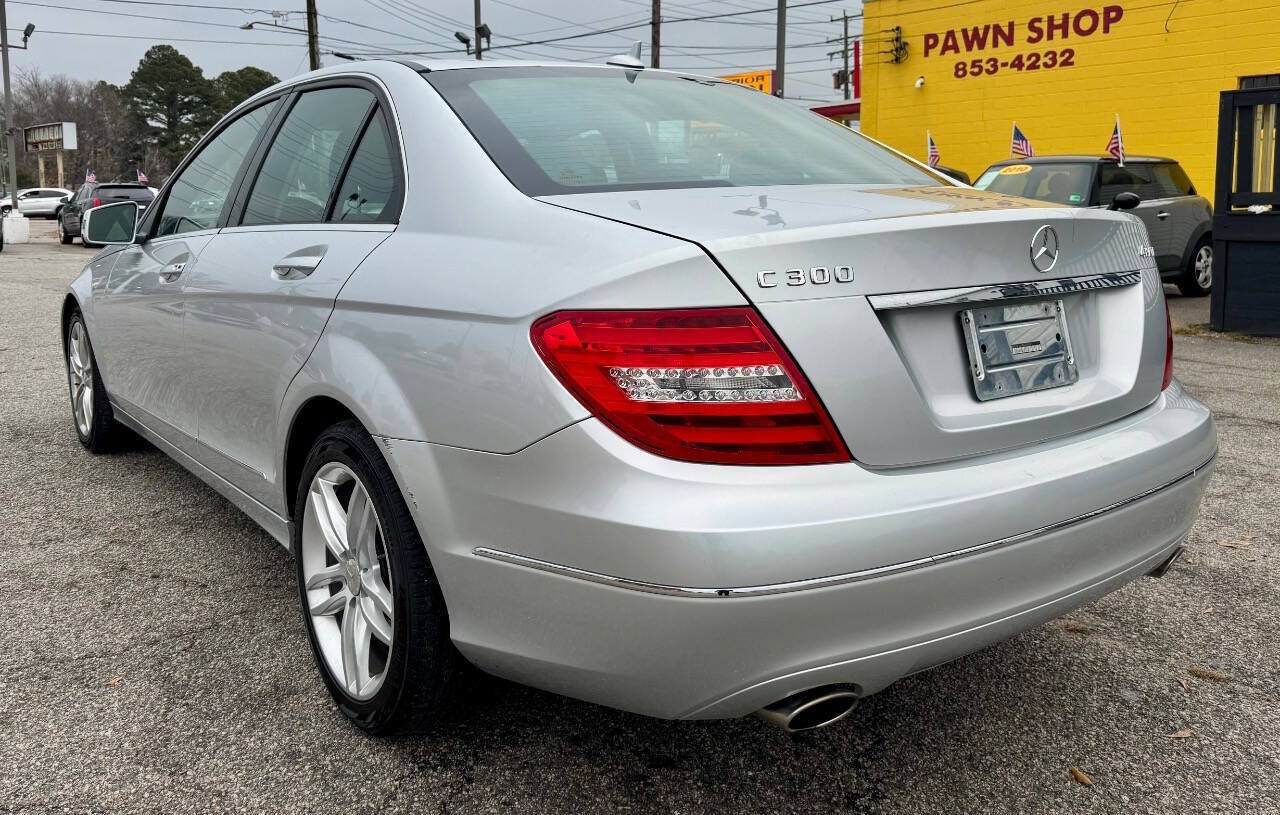 Used 2013 Mercedes-Benz C 300 4MATIC Sedan image 3