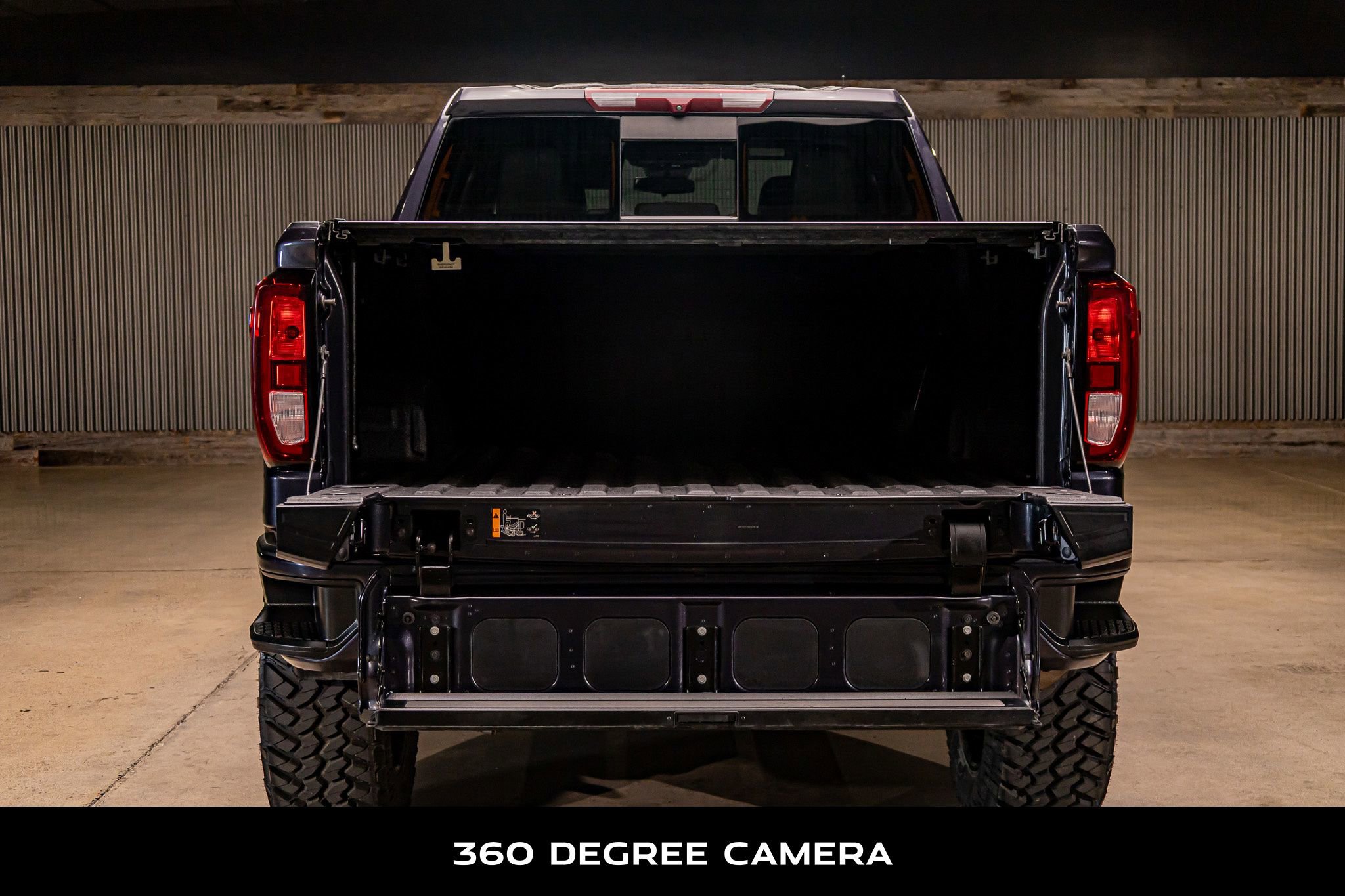 Used 2022 GMC Sierra 1500 Elevation w/ Elevation Premium Package image 9
