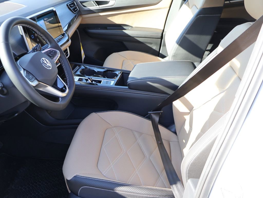 New 2026 Volkswagen Atlas Cross Sport SE image 41