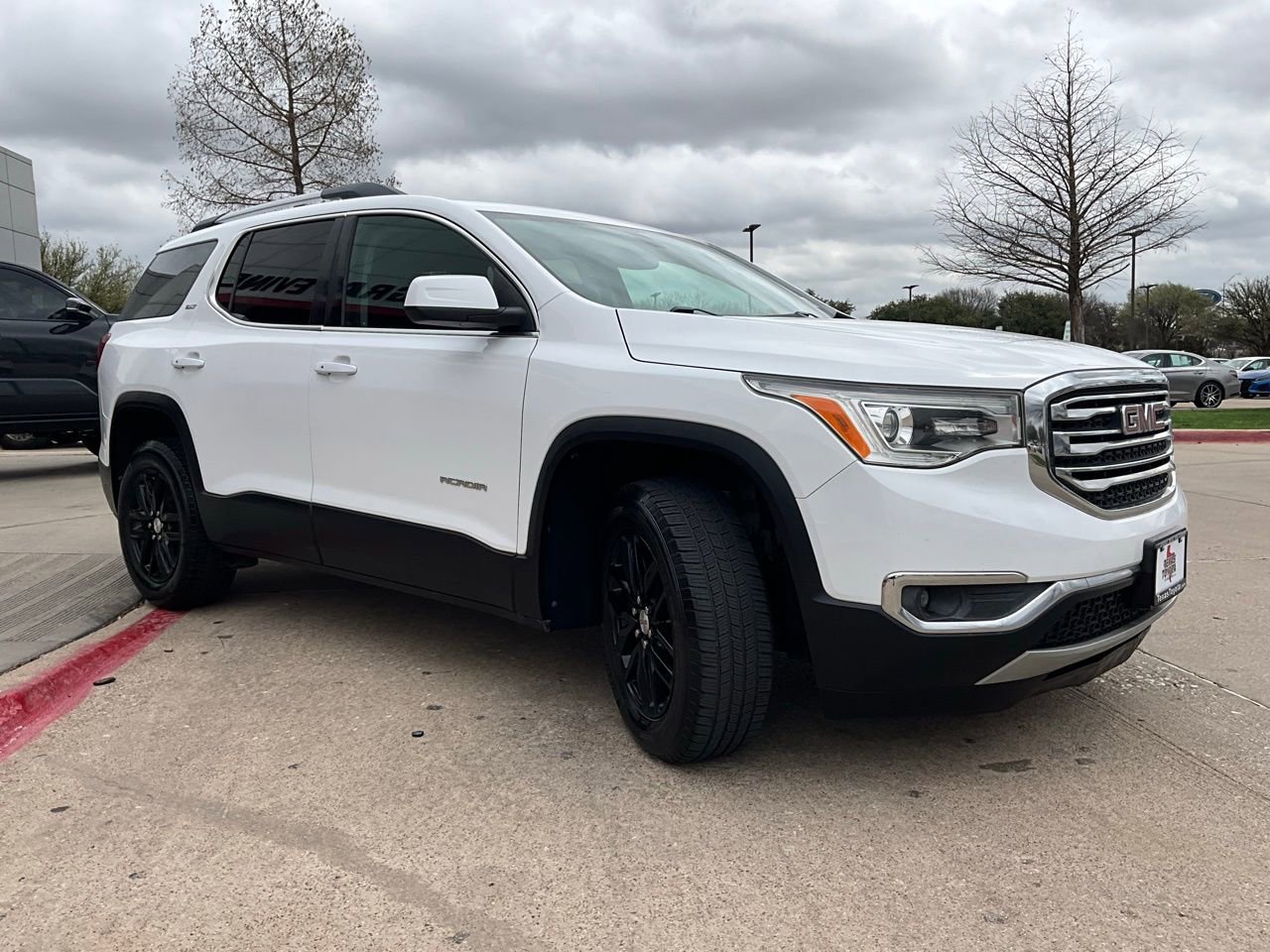 Used 2018 GMC Acadia SLT image 5
