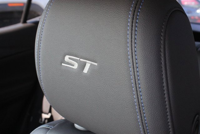 New 2026 Buick Encore GX Sport Touring w/ Comfort Package image 5