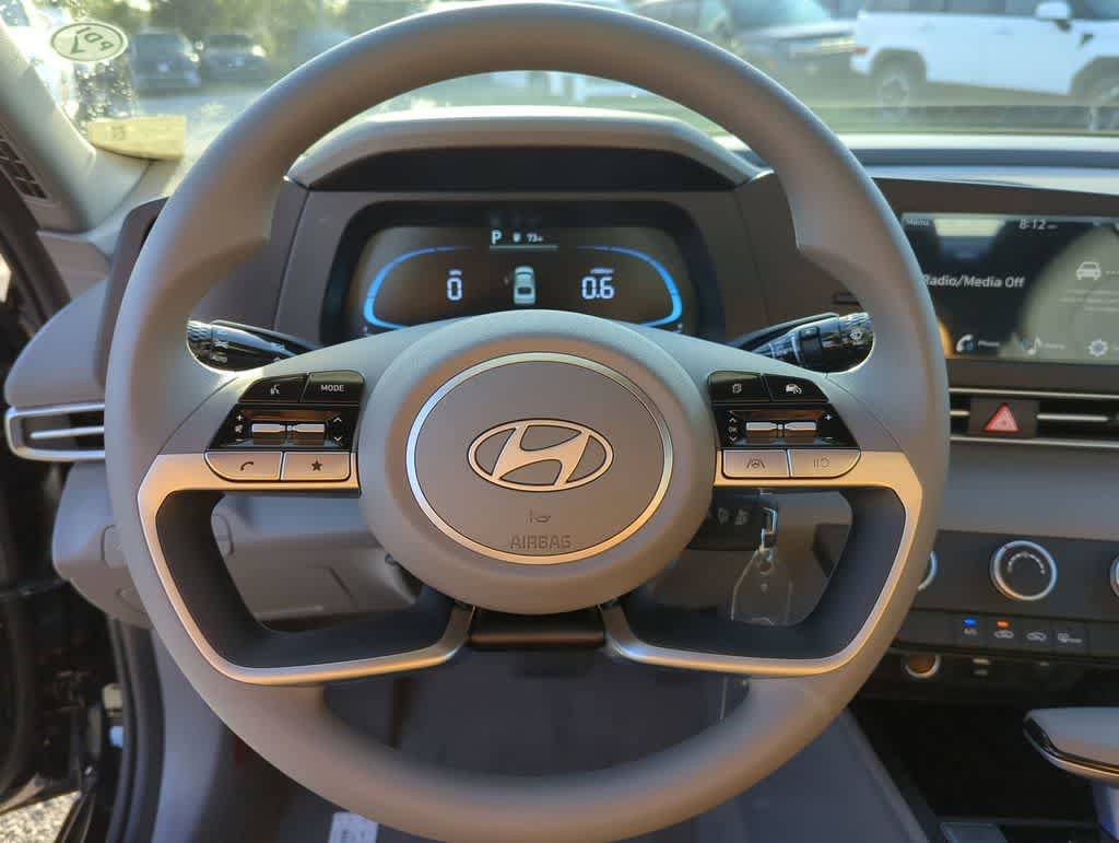 New 2026 Hyundai Elantra SE image 22
