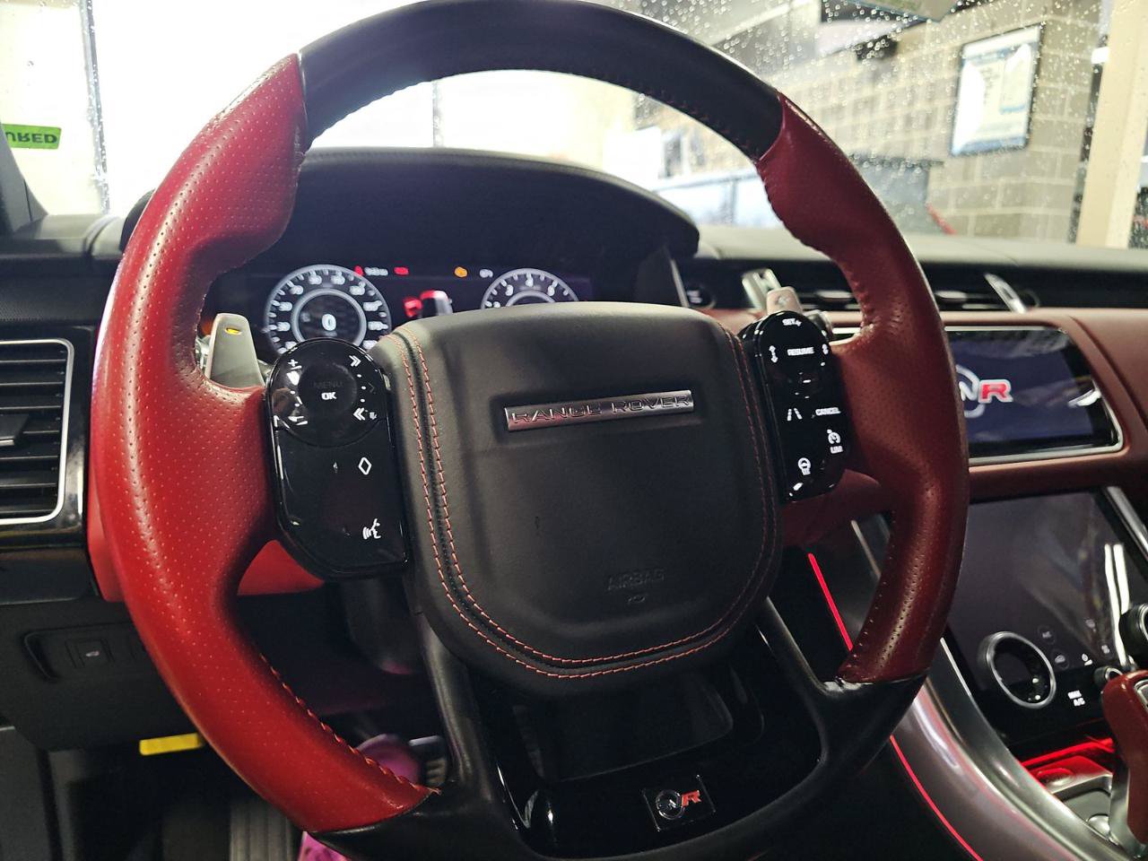 Used 2020 Land Rover Range Rover Sport SVR AWD/4WD image 10