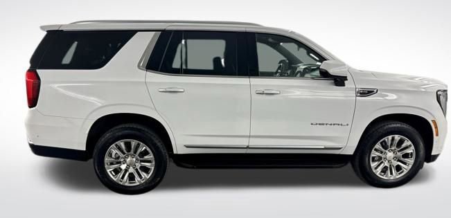 Used 2025 GMC Yukon Denali image 9