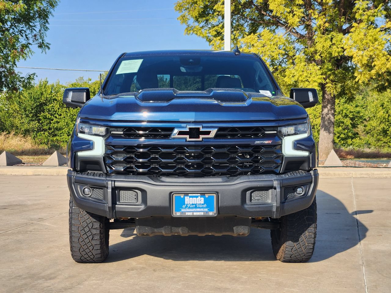 Used 2023 Chevrolet Silverado 1500 ZR2 w/ ZR2 Bison Edition AWD/4WD image 2