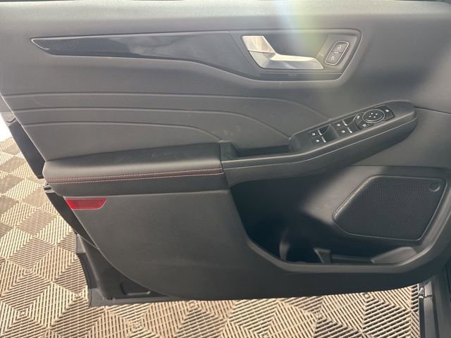 Used 2023 Ford Escape ST-Line w/ Tech Pack #1 image 19