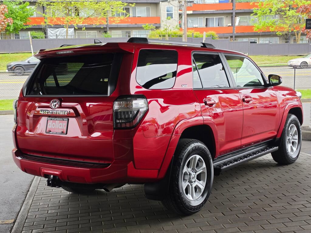 Used 2024 Toyota 4Runner SR5 Premium w/ Moonroof Package AWD/4WD image 5
