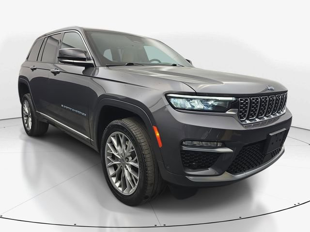 Used 2022 Jeep Grand Cherokee Summit w/ Advanced Protech Group IV AWD/4WD image 2