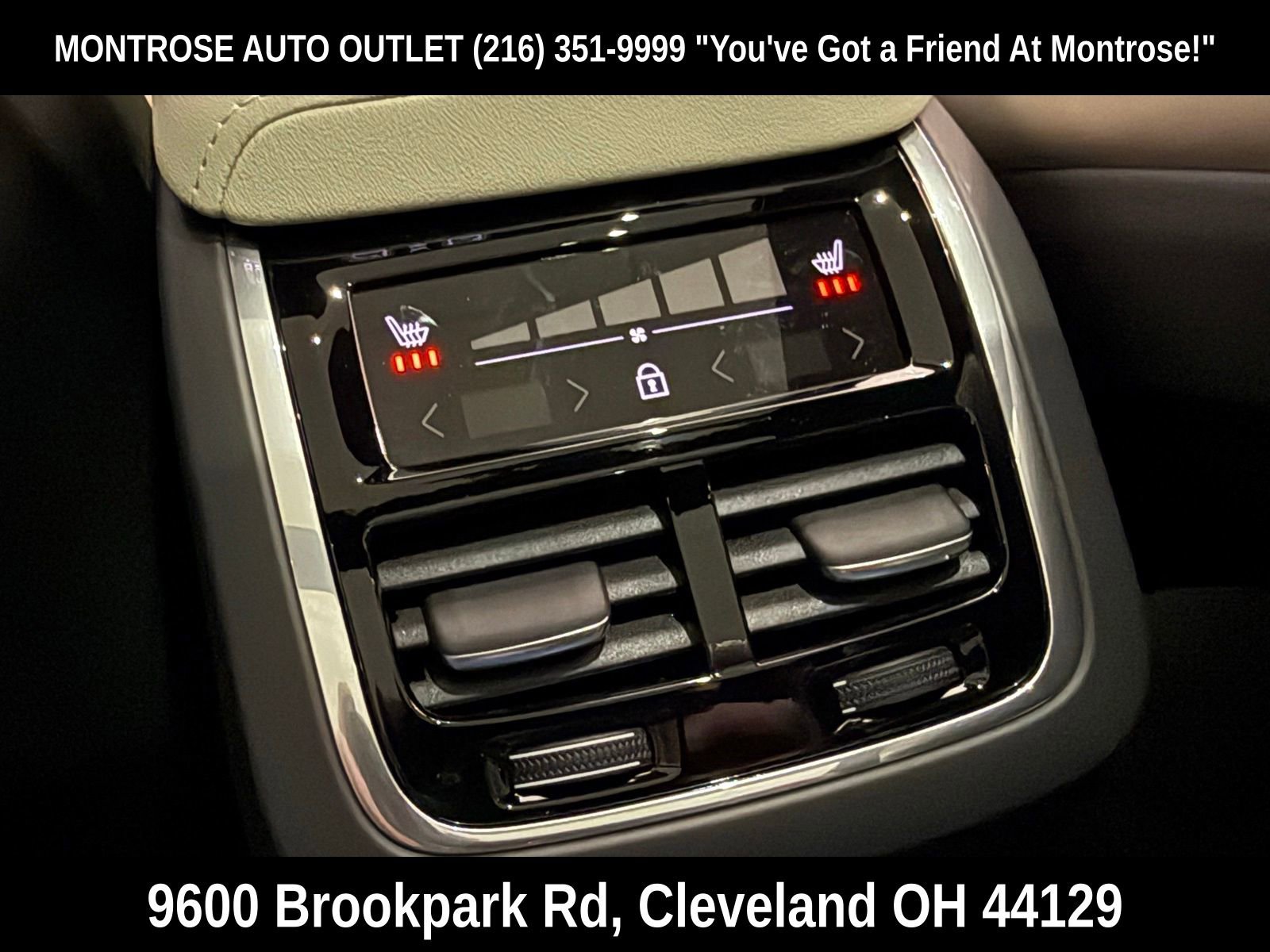 New 2026 Volvo V60 B5 Cross Country Ultra w/ Protection Package Premier image 15