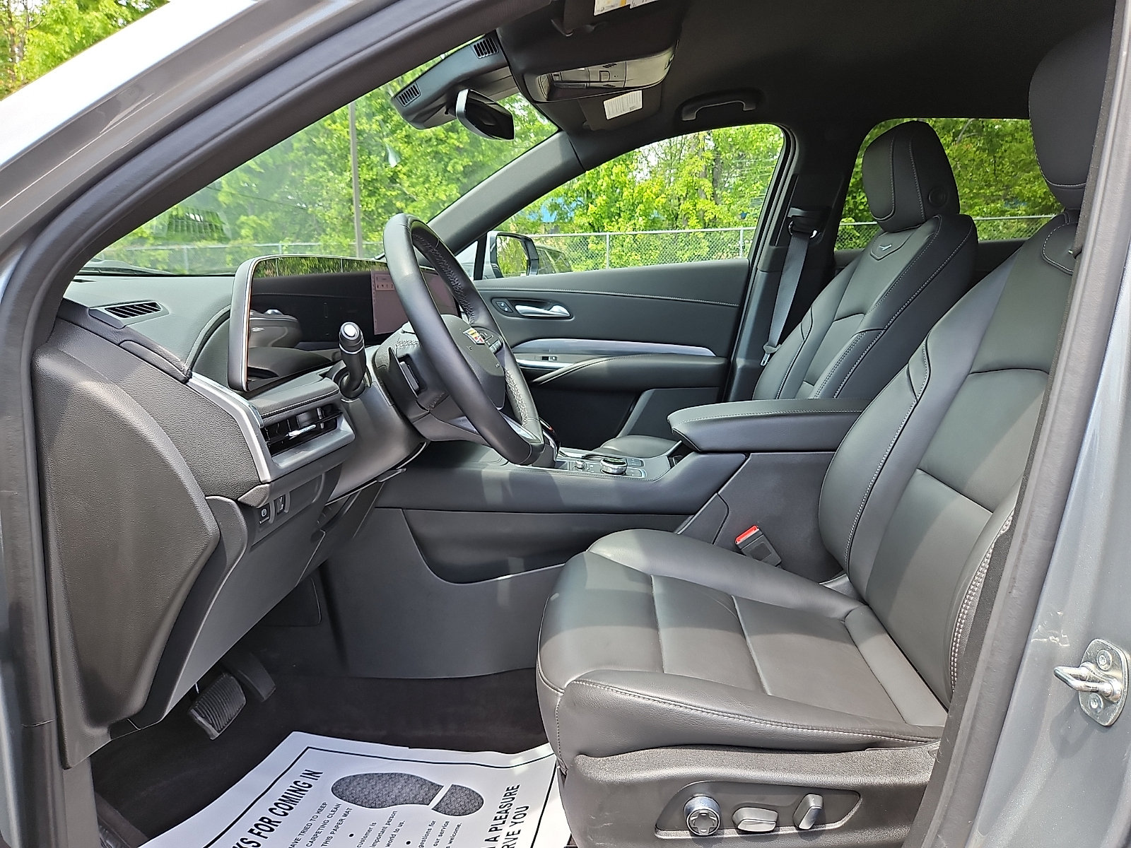 Certified 2025 Cadillac XT4 Premium Luxury AWD/4WD image 13