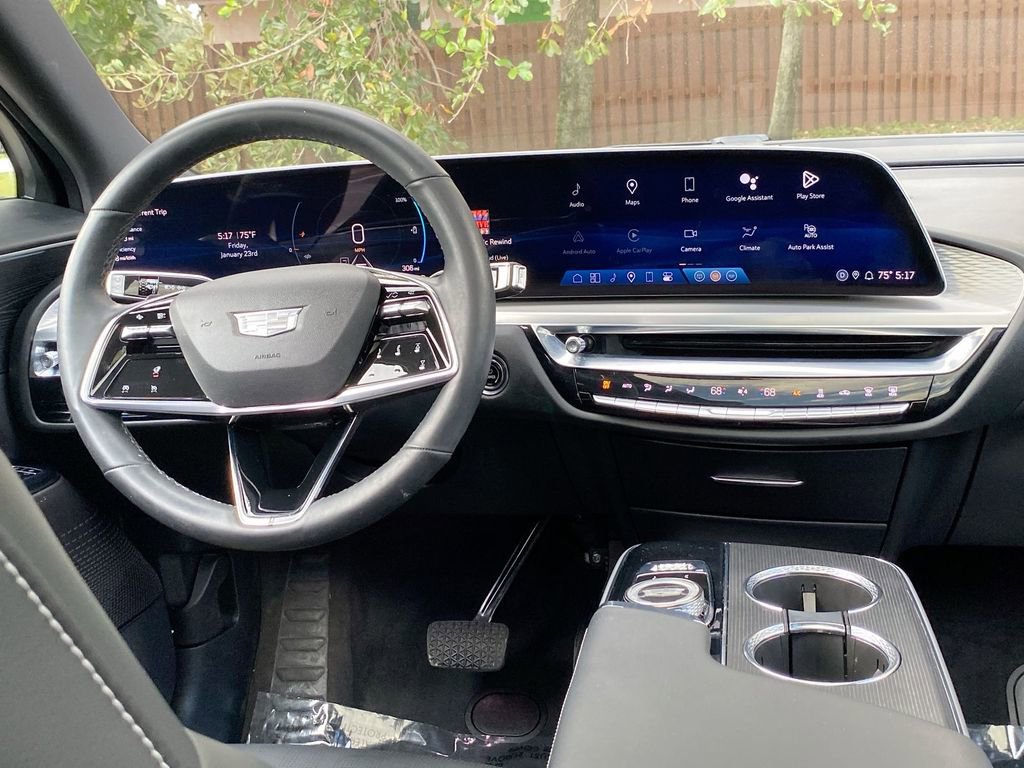 Used 2024 Cadillac Lyriq Sport image 25