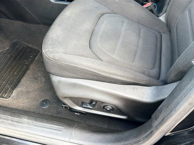 Used 2019 Jeep Renegade Latitude w/ Cold Weather Group image 18