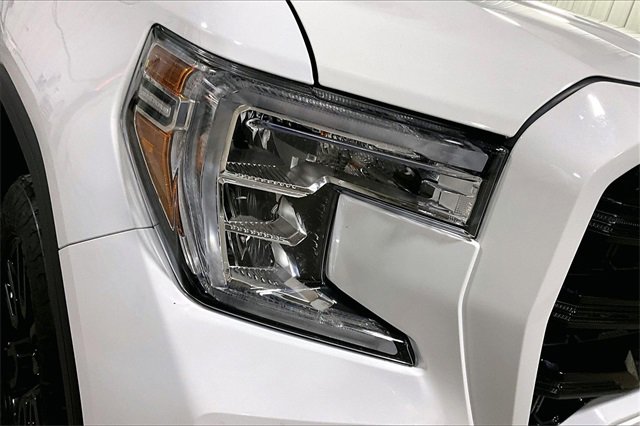 Used 2022 GMC Sierra 1500 Elevation image 4
