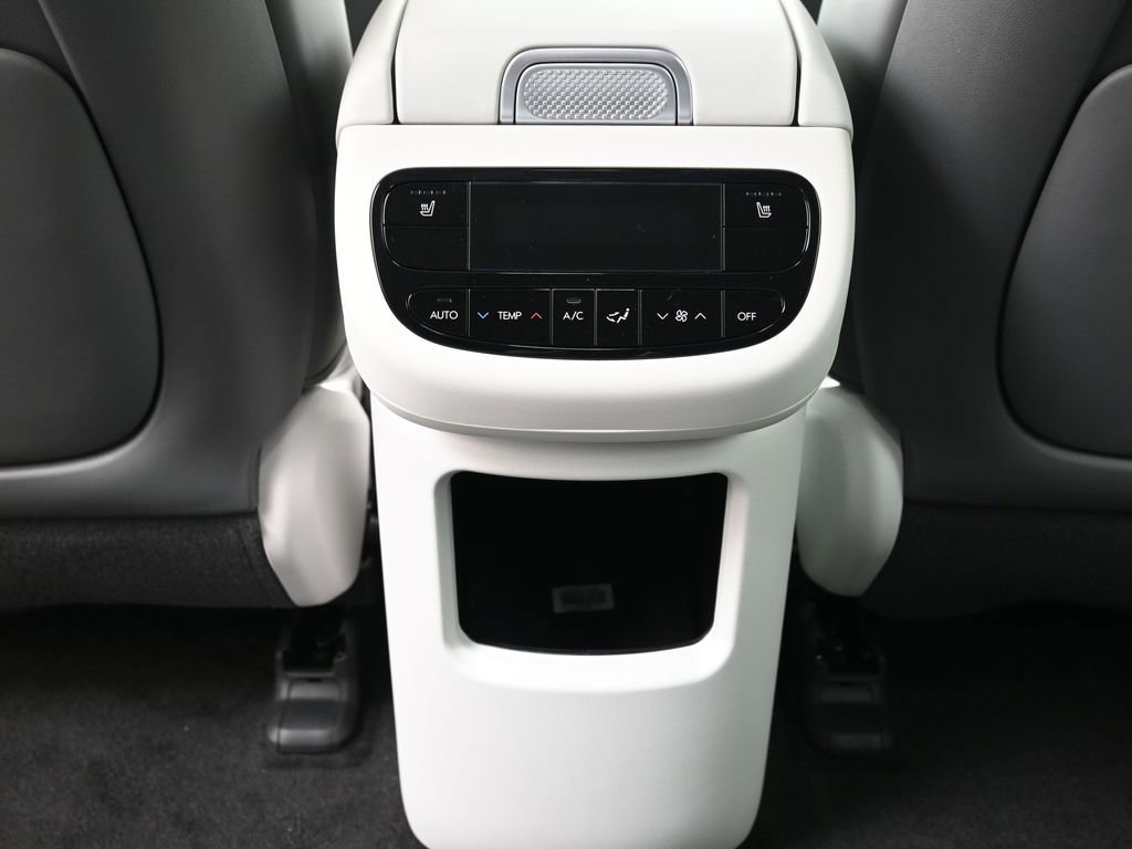 New 2026 Hyundai Ioniq 9 SEL image 20