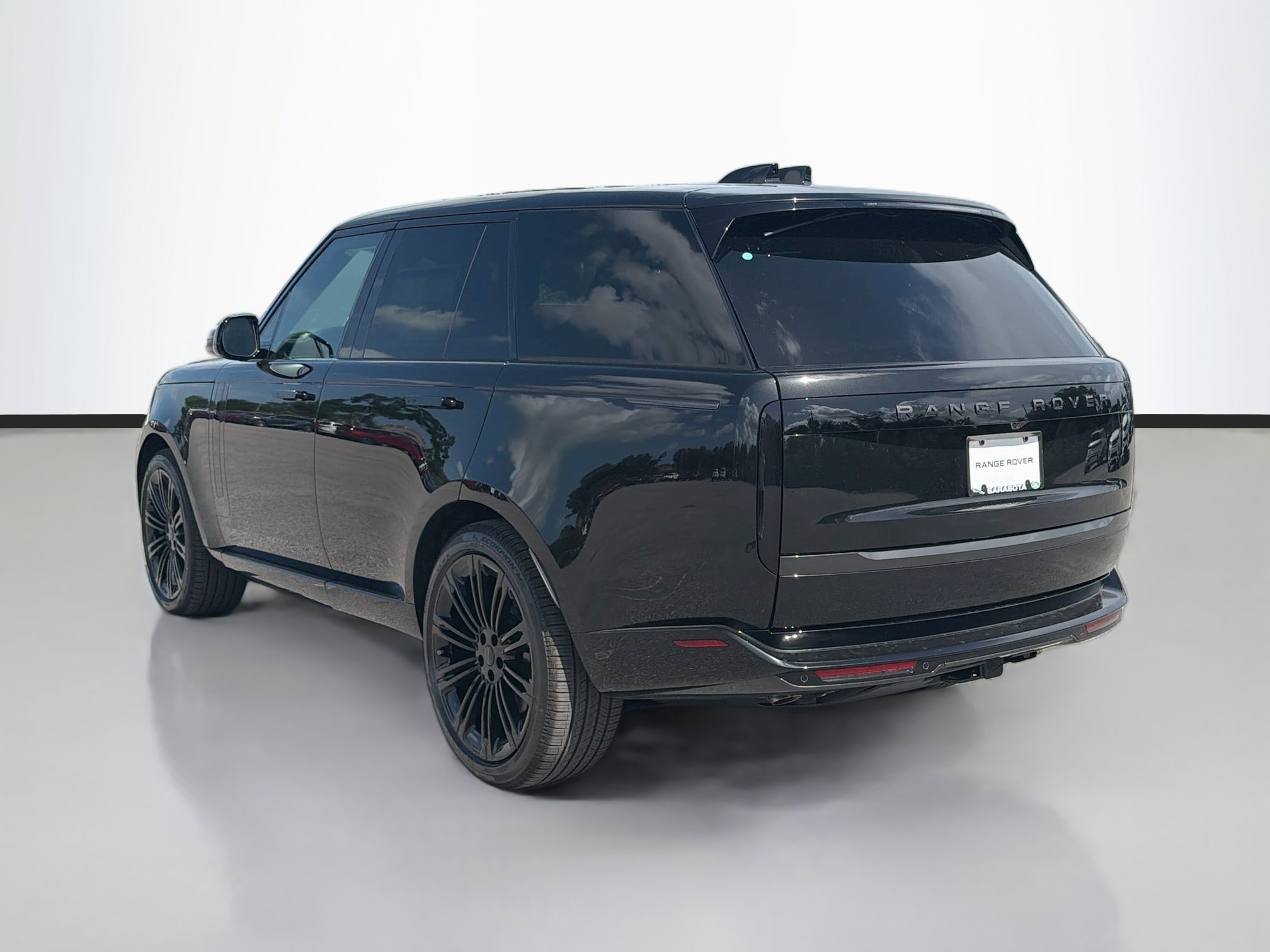 New 2026 Land Rover Range Rover SE AWD/4WD image 3