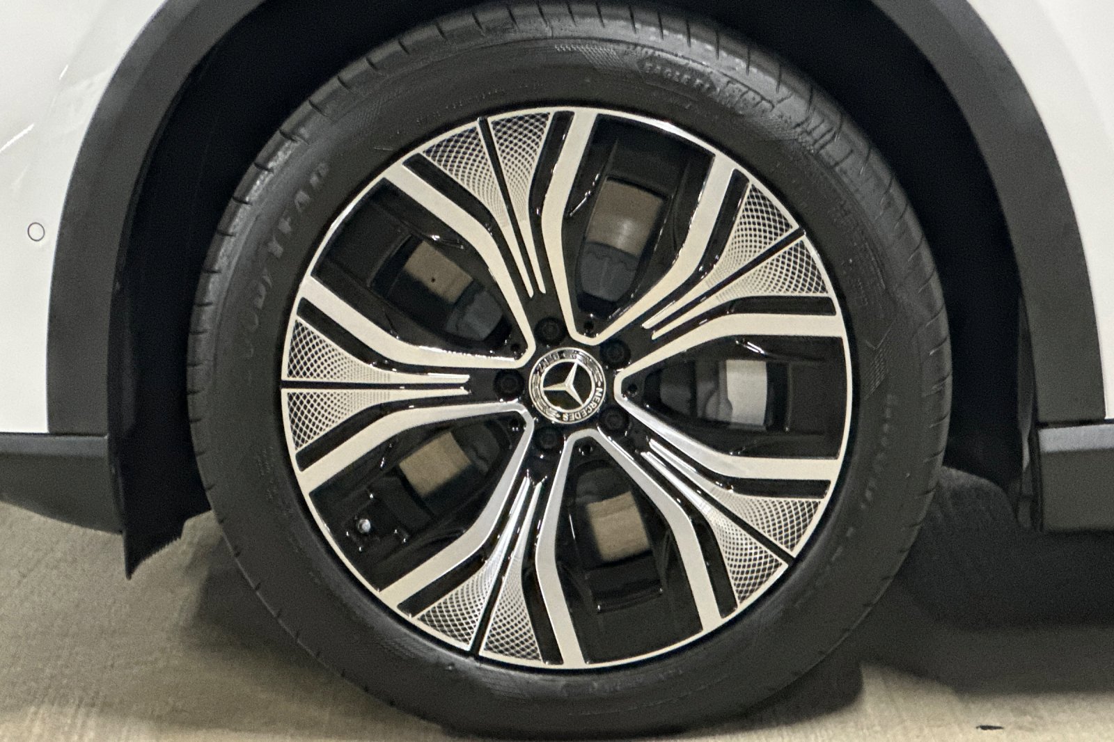 New 2025 Mercedes-Benz EQE 350+ SUV image 11