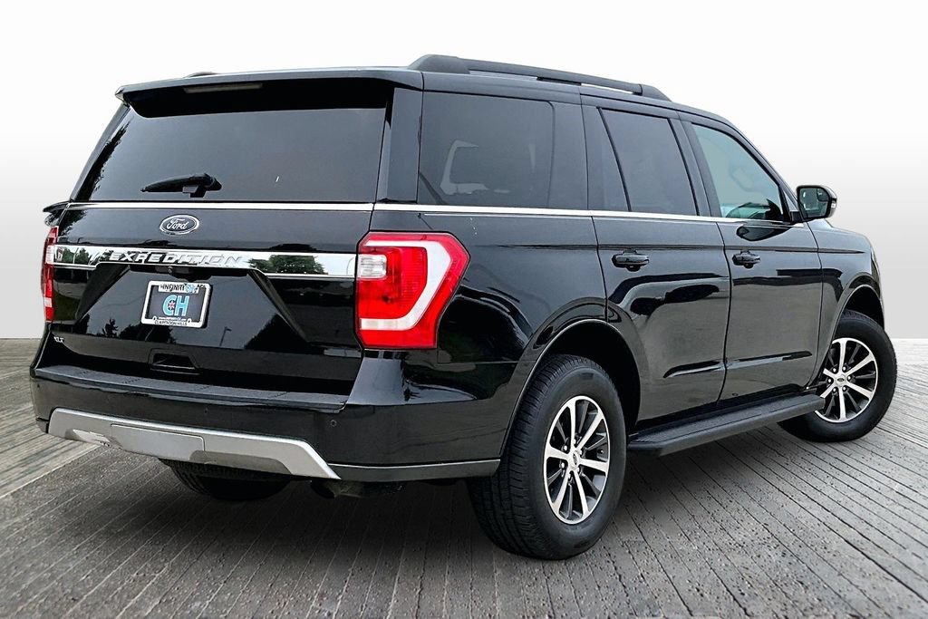 Used 2019 Ford Expedition XLT w/ Equipment Group 201A AWD/4WD image 9