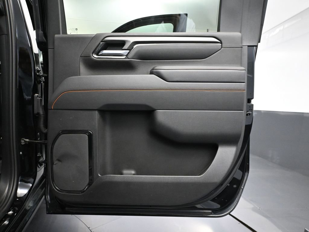 Used 2025 GMC Sierra 3500 AT4 image 50
