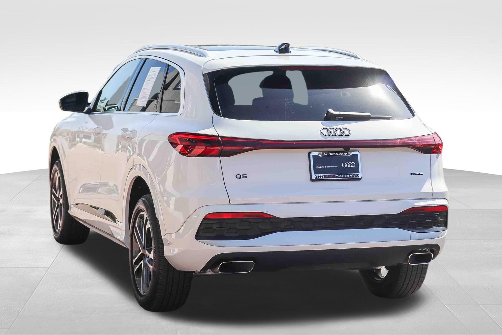 Certified 2025 Audi Q5 Premium w/ Convenience Package AWD/4WD image 5