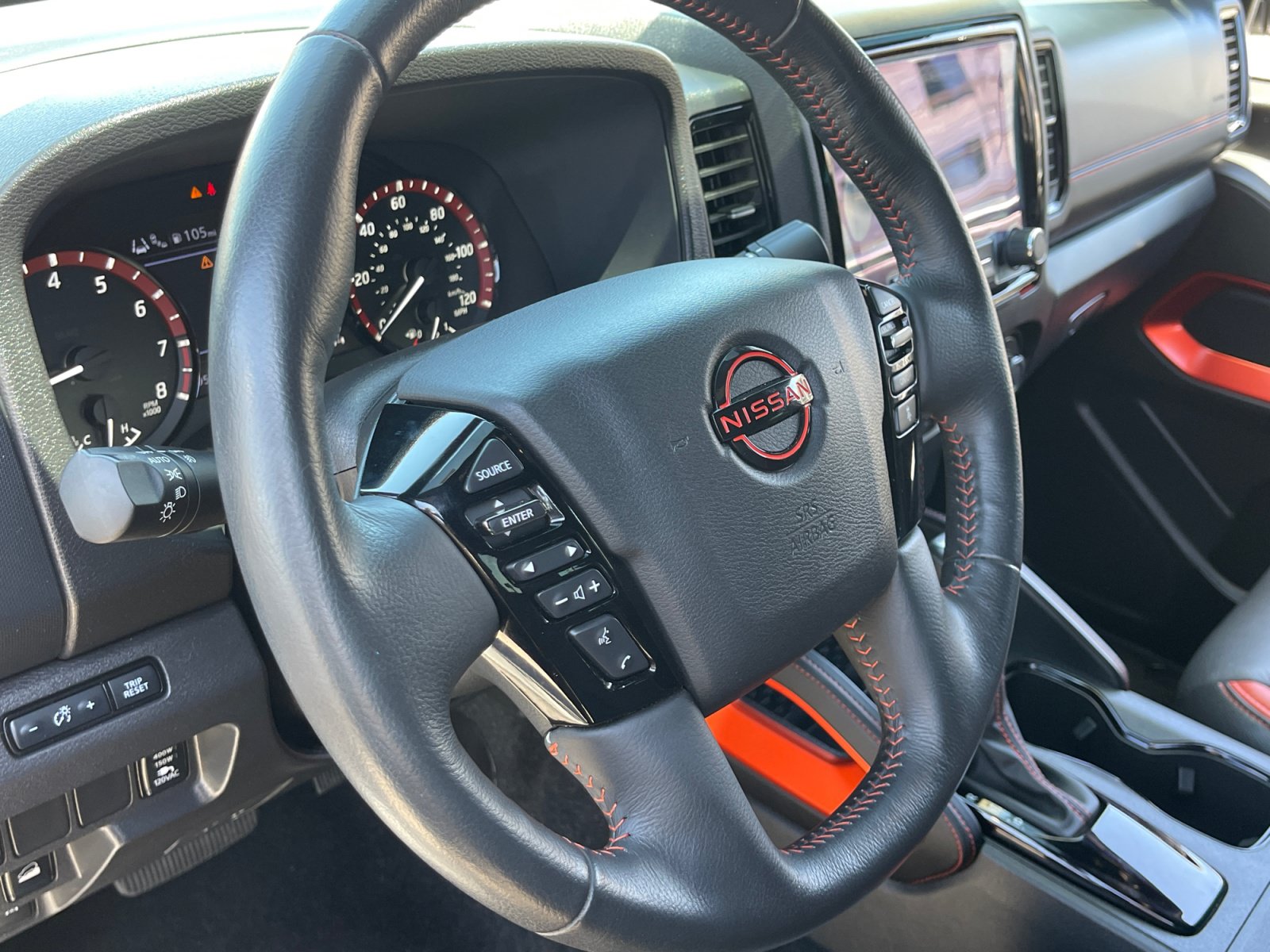 Used 2023 Nissan Frontier PRO-4X w/ Pro Convenience Package AWD/4WD image 10