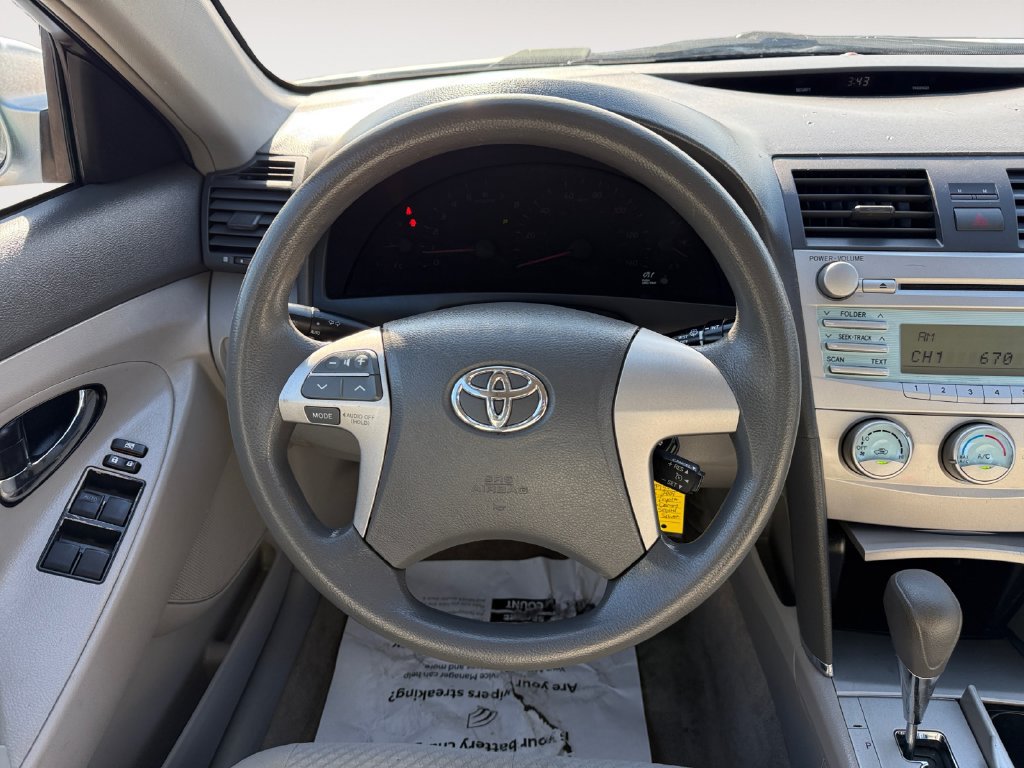 Used 2009 Toyota Camry LE FWD image 12