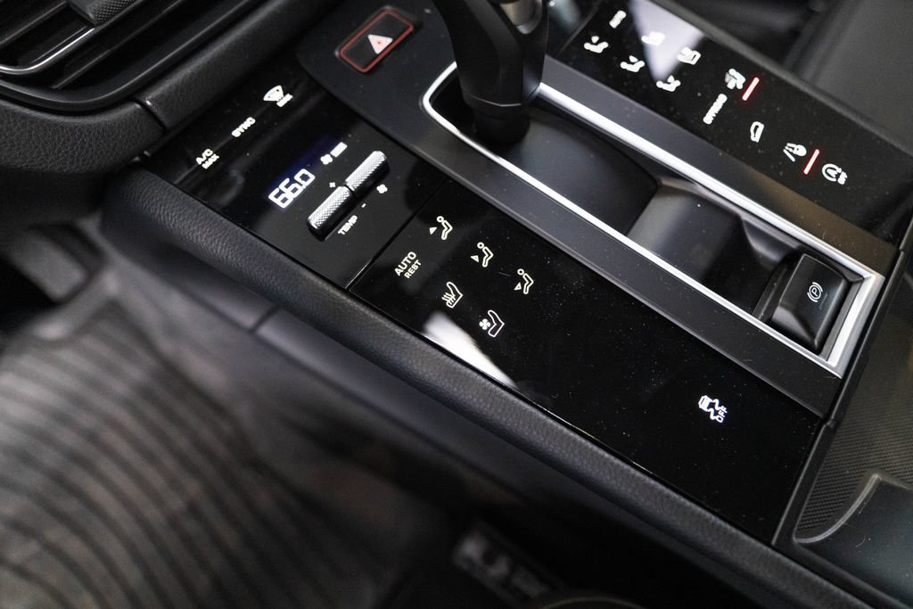 New 2026 Porsche Macan AWD/4WD image 25