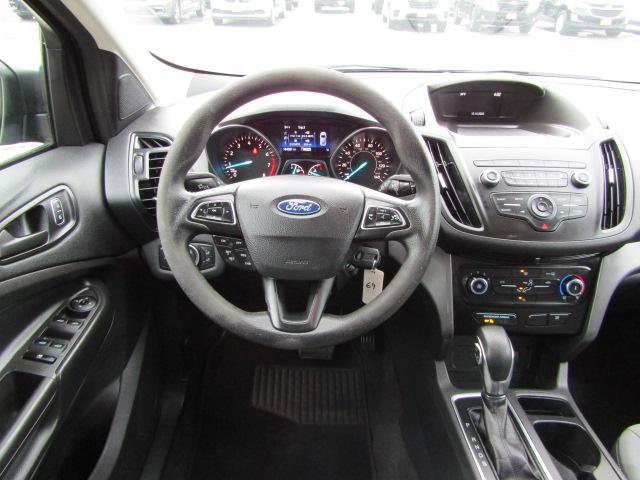 Used 2019 Ford Escape S image 9