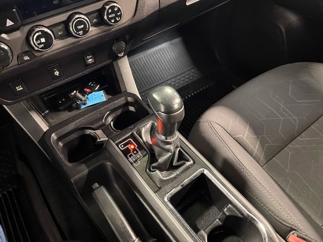 Used 2016 Toyota Tacoma TRD Sport w/ Towing Package image 28