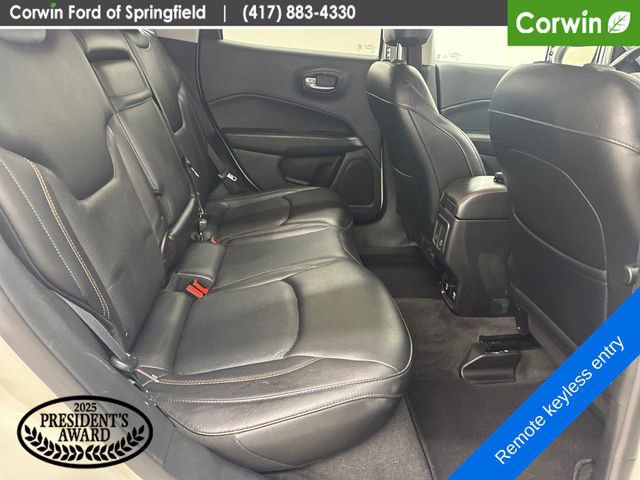 Used 2018 Jeep Compass Limited w/ Navigation Group AWD/4WD image 12