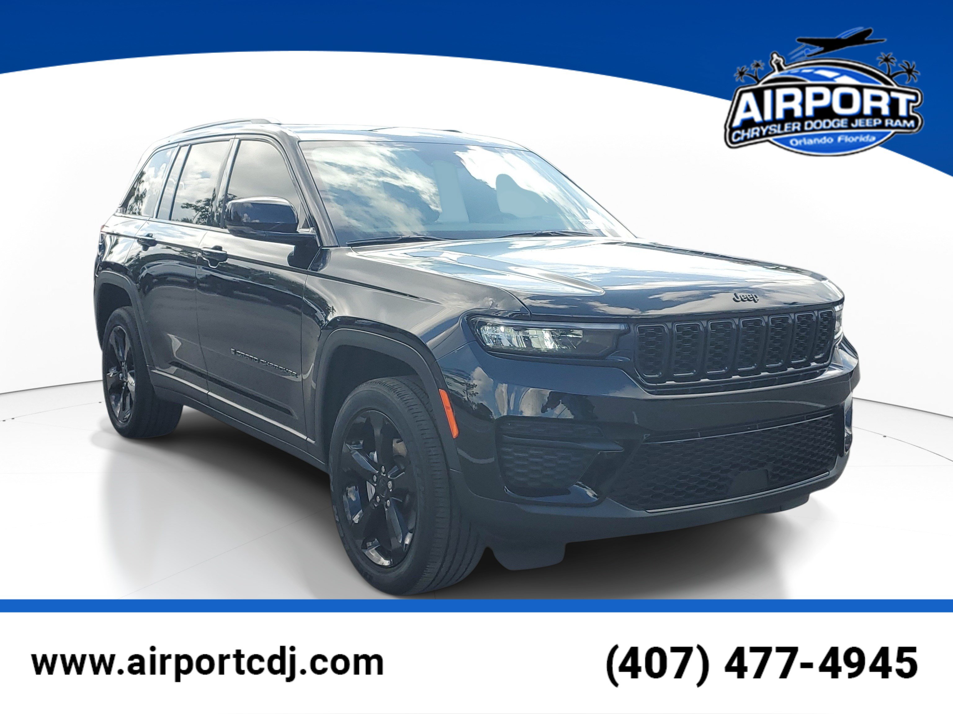Used 2023 Jeep Grand Cherokee Altitude RWD image 1