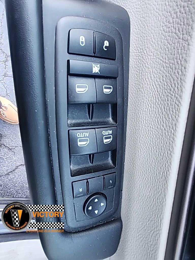 Certified 2023 Chrysler Voyager LX image 20