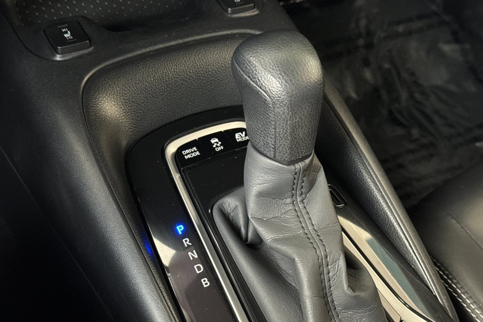 Used 2022 Toyota Corolla LE FWD image 21