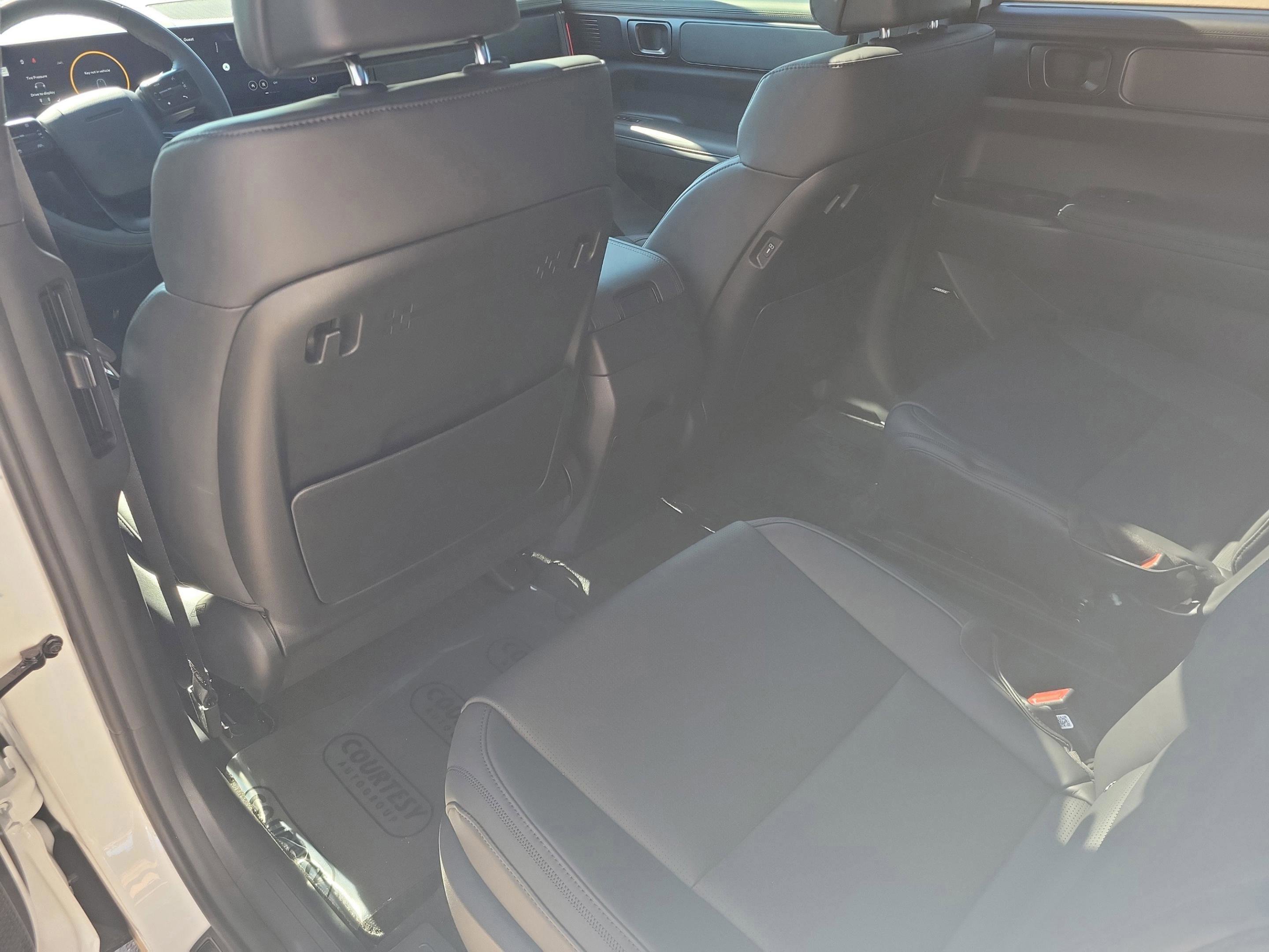 New 2026 Hyundai Santa Fe Calligraphy image 26