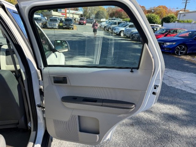 Used 2012 Ford Escape XLS image 5
