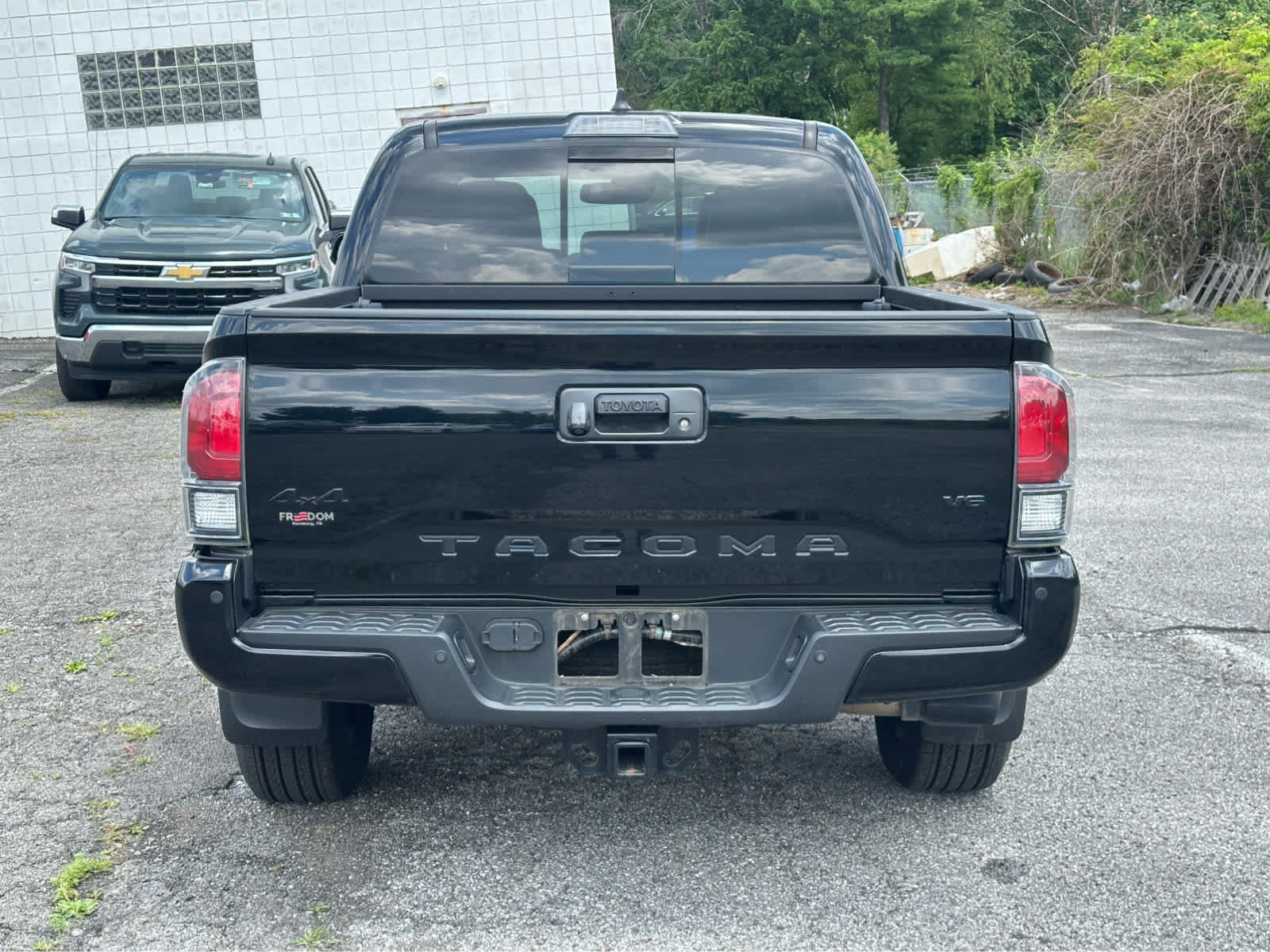 Used 2021 Toyota Tacoma Limited w/ Nightshade Package AWD/4WD image 6